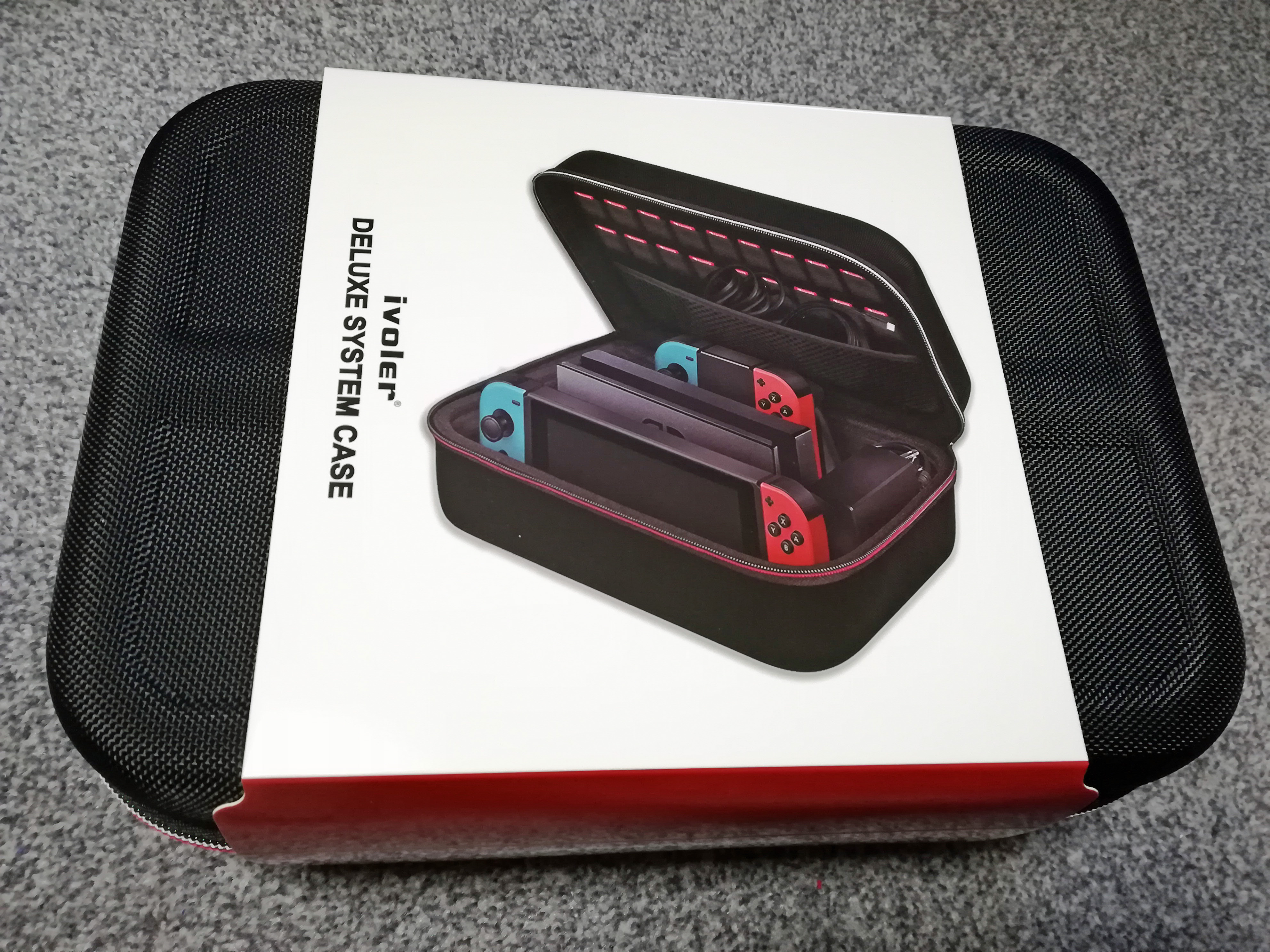 Nintendo Switch ケース iVoler ニンテンドースイッチ 大容量 収納 バッグ 全面保護 便利 まるごとバック ブラック